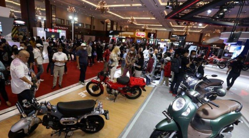 Mengirim Motor untuk Balap atau Pameran